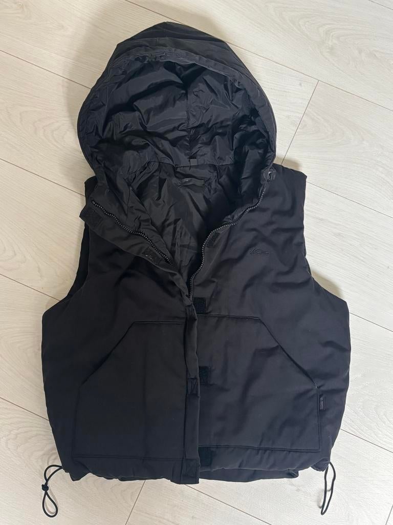 Zwarte bodywarmer met capuchon, maat L, Kleding | Dames, Bodywarmers, Ophalen of Verzenden, Zo goed als nieuw, Maat 42/44 (L)