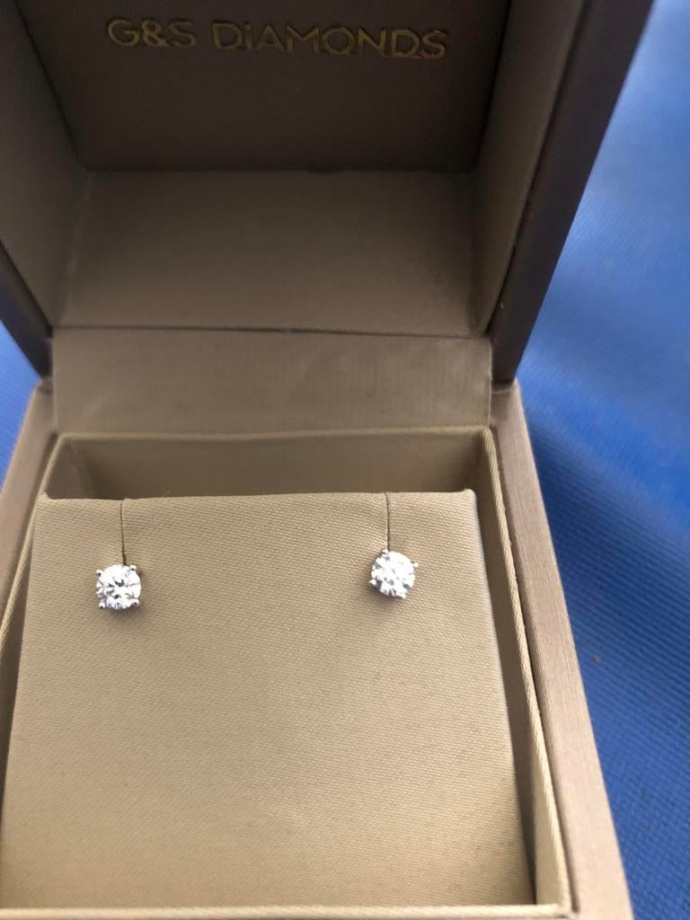 Diamanten oorbellen, Sieraden, Tassen en Uiterlijk, Oorbellen, Ophalen of Verzenden