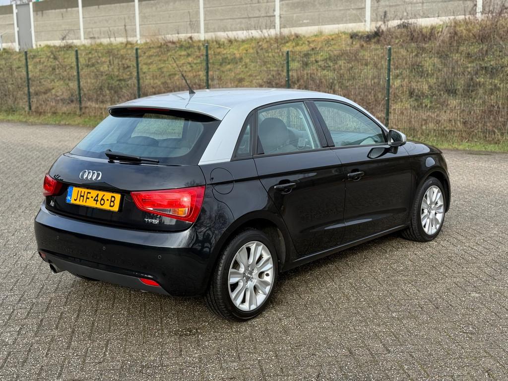 Audi A1 SPORTBACK 1.2 TFSI Ambition NWE KETTING I NWE APK I, Auto's, Voorwielaandrijving, Euro 5, 86 pk, 4 cilinders