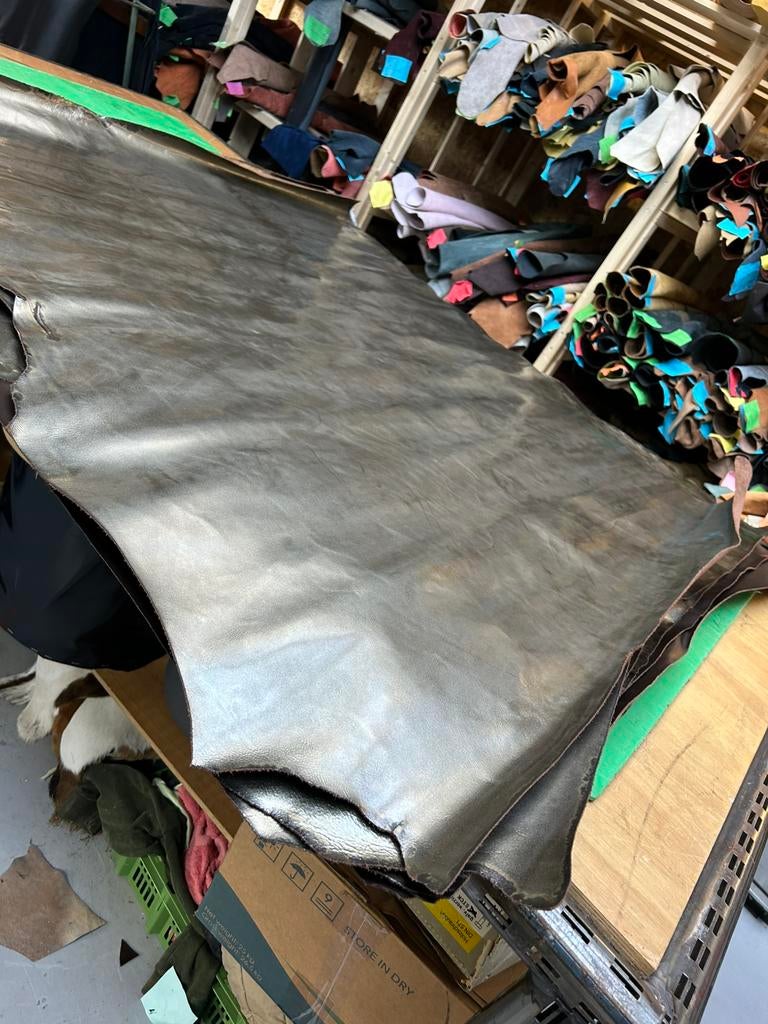 4 Zilvergoud hele splits tuigleer lappen 1.3 mm dikte soepel, Bruin, Leer of Kunstleer, Ophalen of Verzenden, Zo goed als nieuw