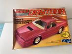 Dodge daytona turbo charged super coupe-bouwdoos MPC, Overige merken, Auto, Groter dan 1:32, Nieuw