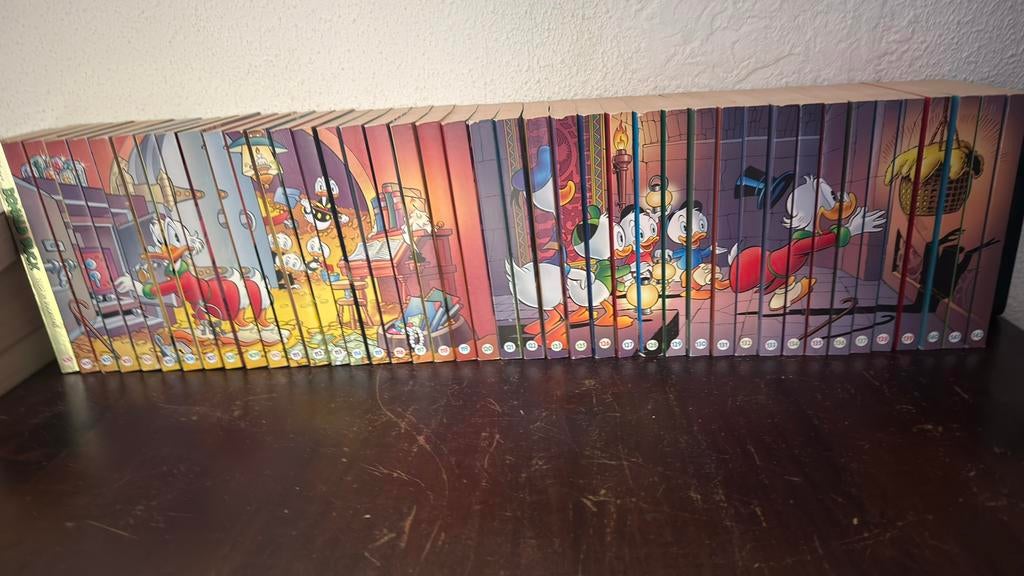Donald duck pockets & double pockets, Boeken, Meerdere comics, Ophalen of Verzenden, Zo goed als nieuw, Europa