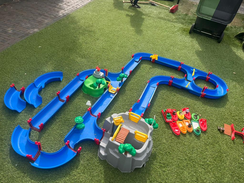 AquaPlay - Waterbaan - 2 sets - waterspeelgoed, Kinderen en Baby's, Speelgoed | Buiten | Los speelgoed, Ophalen, Gebruikt