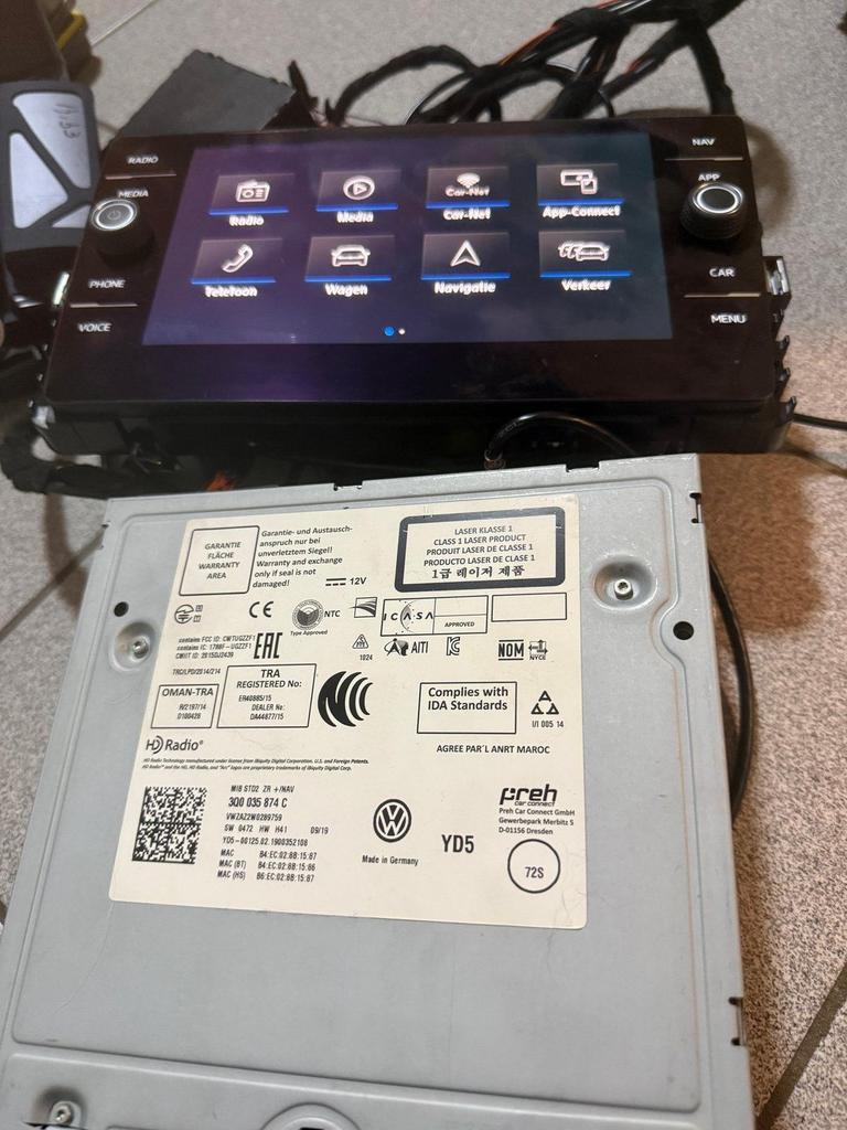 Volkswagen Discover Media MIB2 8’’ touchscreen PLUG&PLAY, Gebruikt, -, -, Ophalen of Verzenden