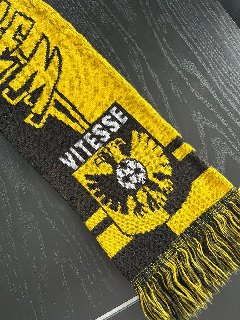 Retro vintage sjaal Vitesse Arnhem, als nieuw!, Ophalen, Zo goed als nieuw, Vitesse, Vaantje of Sjaal