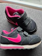 Nike MD Runner 2 sneakers meisjes - zwart/roze - maat 26, Gebruikt, Meisje, Sportschoenen, Ophalen of Verzenden