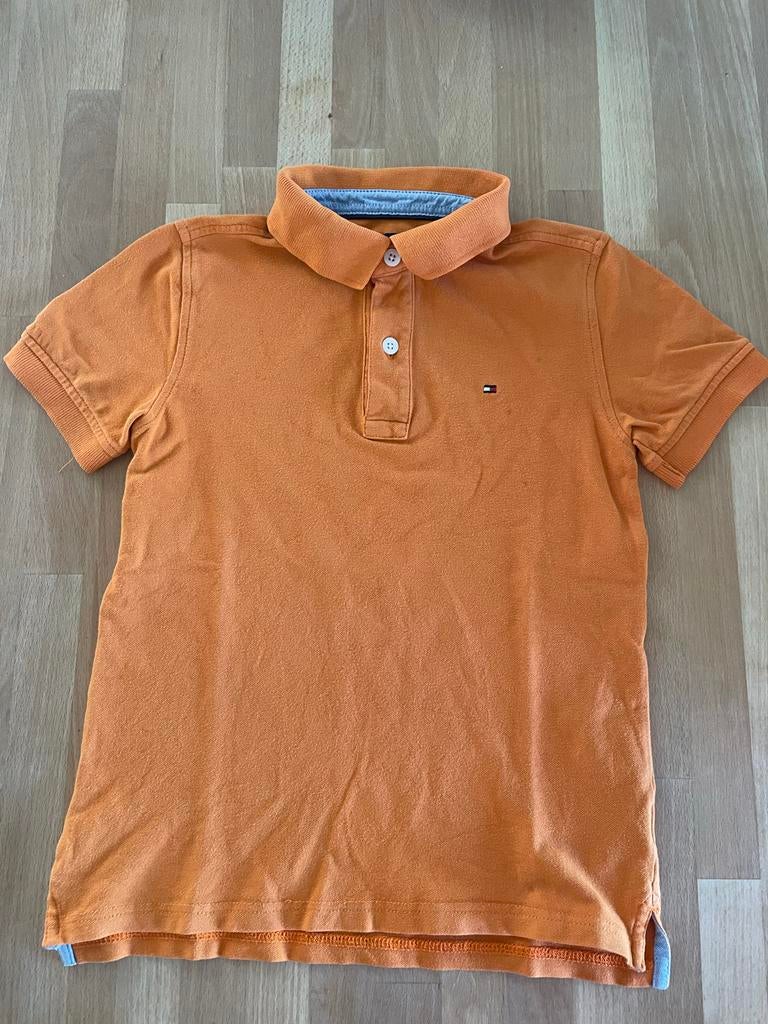 Oranje Polo Tommy Hilfiger Maat 128, Kinderen en Baby's, Kinderkleding | Maat 128, Ophalen, Zo goed als nieuw, Jongen of Meisje