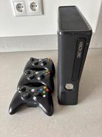 Xbox 360 incl. 29 spellen, Spelcomputers en Games, Spelcomputers | Xbox 360, Ophalen, Zo goed als nieuw, 250 GB, Met 2 controllers