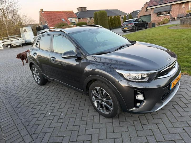 Kia Stonic 120pk automaat 2019, Auto's, Kia, Particulier, Stonic, ABS, Achteruitrijcamera, Adaptieve lichten, Airbags, Android Auto