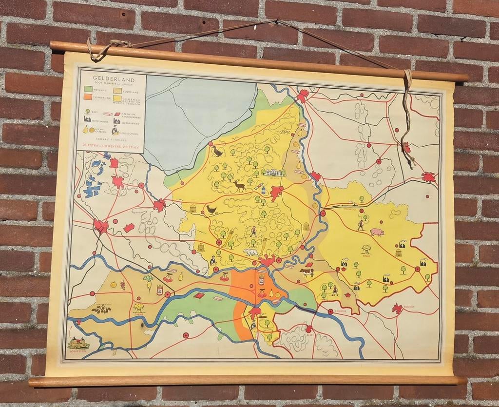 Oude schoolkaarten: Gelderland en Utrecht (beschadigd), Antiek en Kunst, Ophalen
