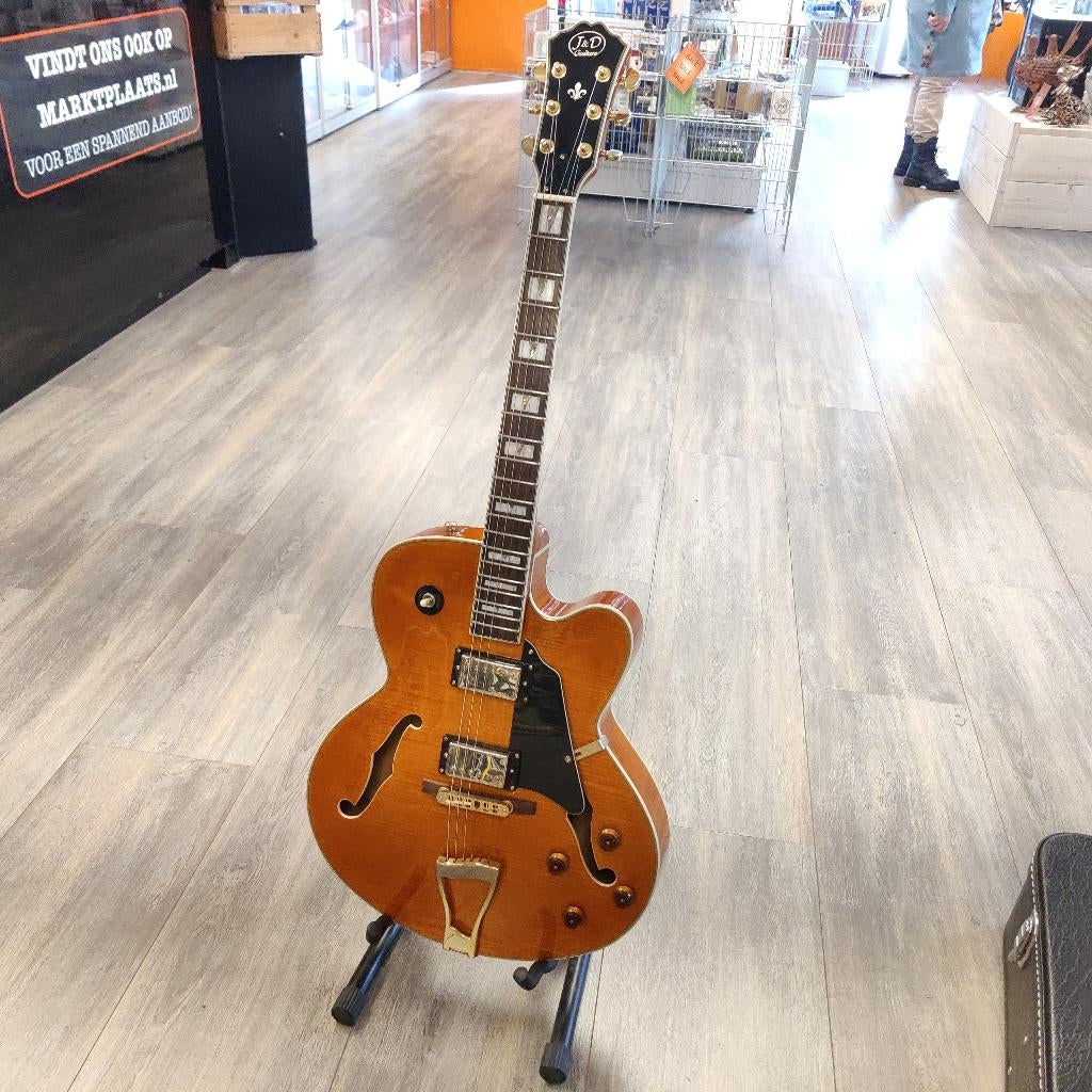 J & D SA 20 HB Honey Burst Hollow body Gitaar + koffer, Muziek en Instrumenten, Ophalen of Verzenden, Zo goed als nieuw, X, Elektrische gitaar