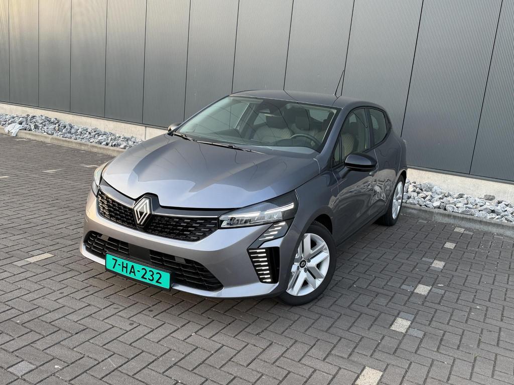 Renault Clio 1.6 E-Tech Full Hybrid 145 evolution, Auto's, Renault, Stof, Gebruikt, Euro 6, Parkeersensor