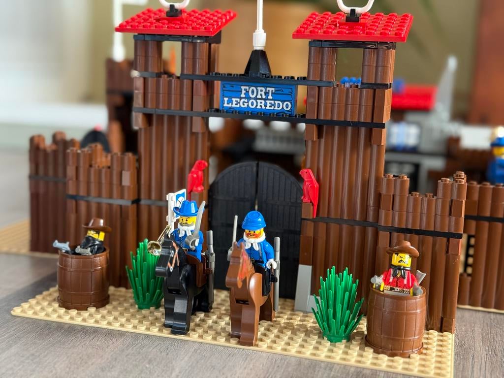 Lego 6769 Fort Legoredo - Western set, Gebruikt, Lego, Ophalen of Verzenden, Compleet