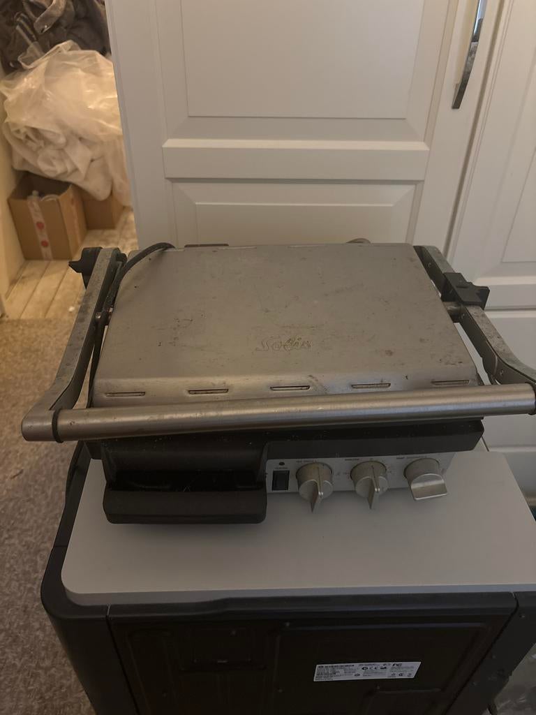 Solis Grill: Perfect voor tosti's en meer!, Witgoed en Apparatuur, Contactgrills, Ophalen, Gebruikt