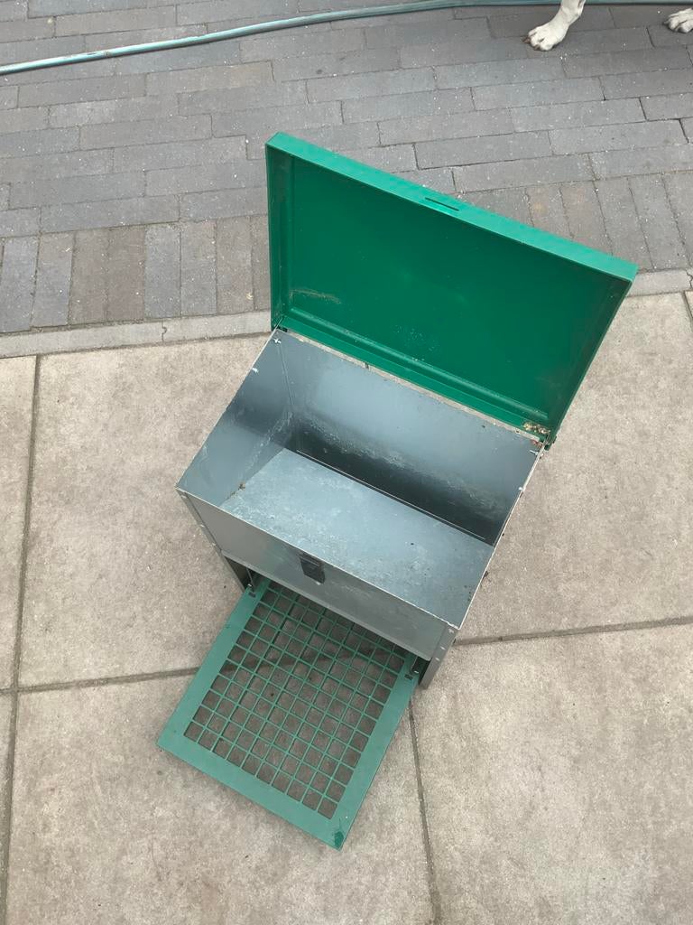 Feed-o-matic kippen voerbak, Dieren en Toebehoren, Pluimvee | Toebehoren, Ophalen, Gebruikt, Drinken en Voederen