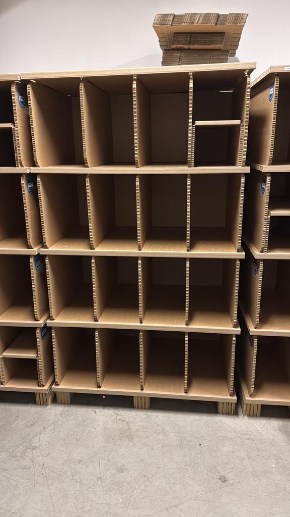 Kartonnen magazijnstelling (6 stuks), Ophalen