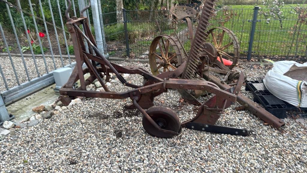 Rondgaande ploeg en getrokken maaier stationaire motoren, Gebruikt, Tot 2500, Tot 80 Pk, Ophalen