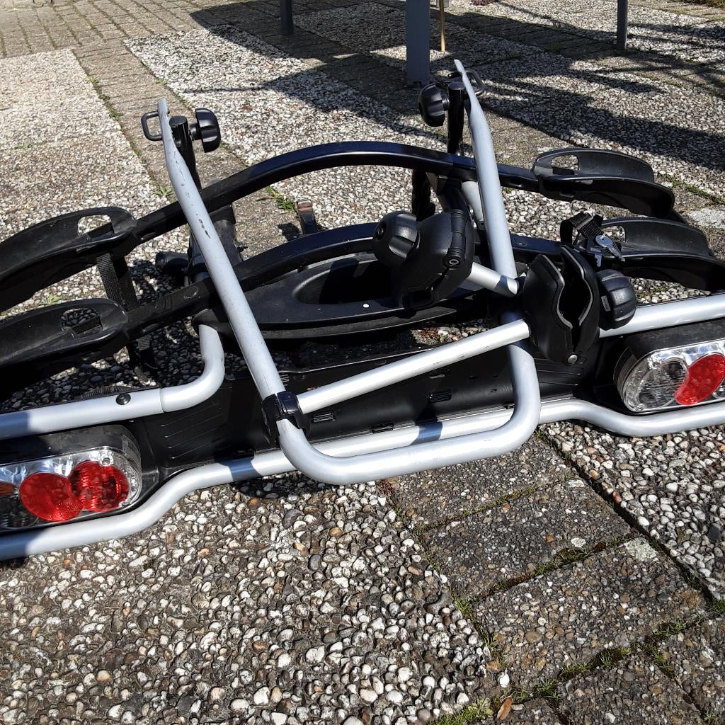 FIETSENDRAGER EUROCLICK THULE INKLAPBAAR EUROSTEKKER 13 P., Ophalen, Gebruikt, Brede banden, 2 fietsen