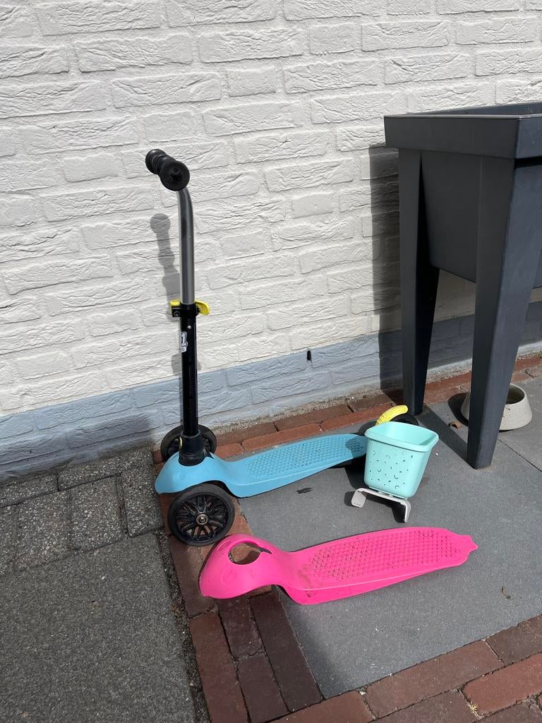 Oxelo B1 driewielige kinderstep met verwisselbaar plateau, Ophalen of Verzenden, Gebruikt, Gewone step