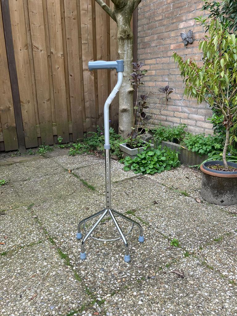 Wandelstok eiffel / vierpoot, Ophalen, Gebruikt