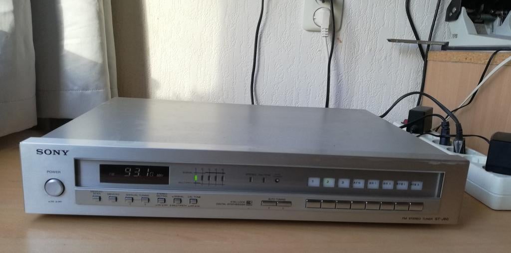 Sony ST-J 60 Stereo Tuner, Ophalen of Verzenden, Gebruikt