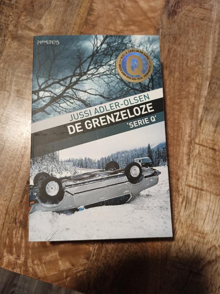 Jussi Adler-Olsen - De grenzeloze (serie Q deel 6), Ophalen of Verzenden, Zo goed als nieuw, Jussi Adler-Olsen