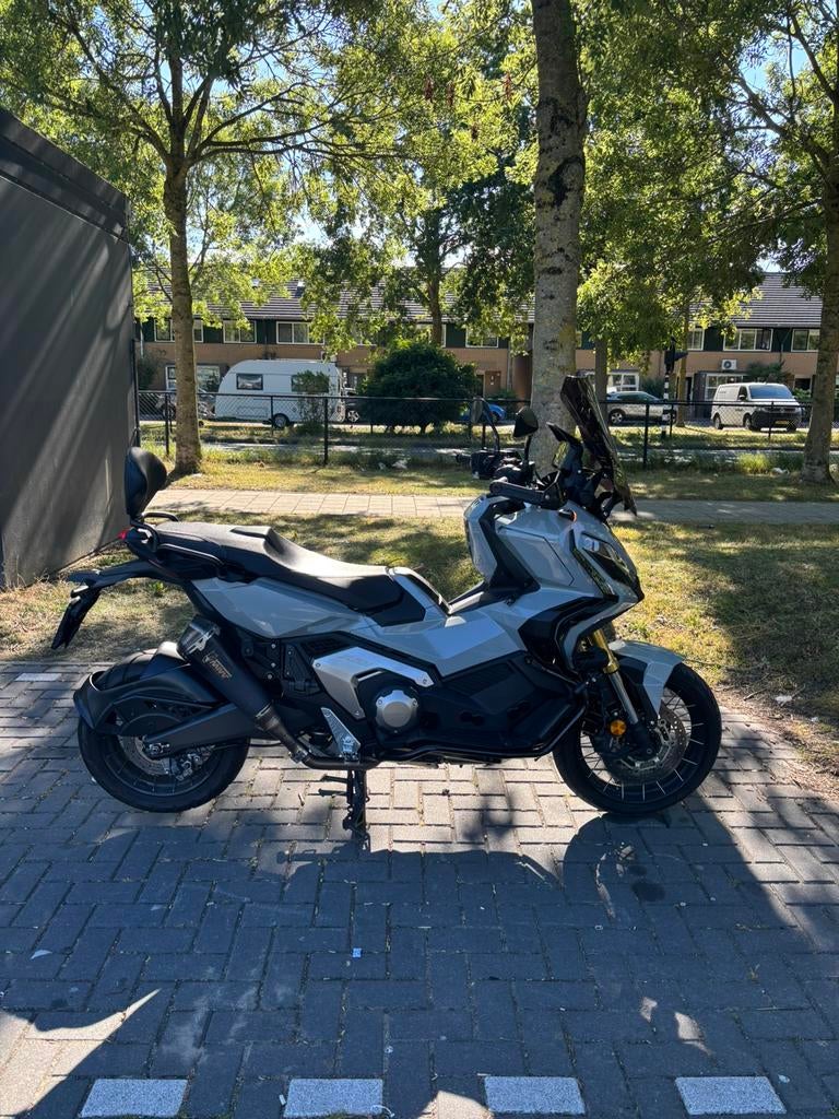HONDA X-ADV 750CC | FULL OPTION| NARDO GREY| 2022| AKRA+MIVV, Motoren, 749 cc, Particulier, Meer dan 35 kW, Toermotor