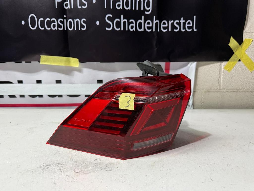 Volkswagen Tiguan achterlicht, Gebruikt, -, -, Ophalen of Verzenden