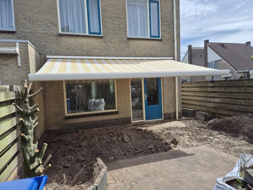 Elektrisch zonnescherm, Tuin en Terras, Zonneschermen, Ophalen, Gebruikt, 450 cm of meer, Elektrisch