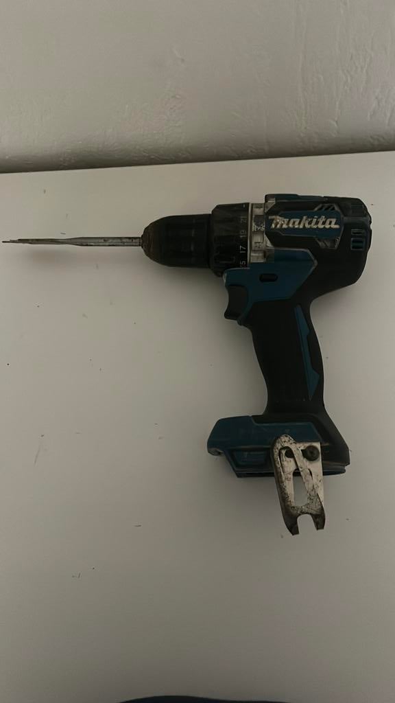 Makita boor/schroefmachine DDF484 - defect, Ophalen of Verzenden, Gebruikt, Minder dan 400 watt, Boor- en Schroefmachine