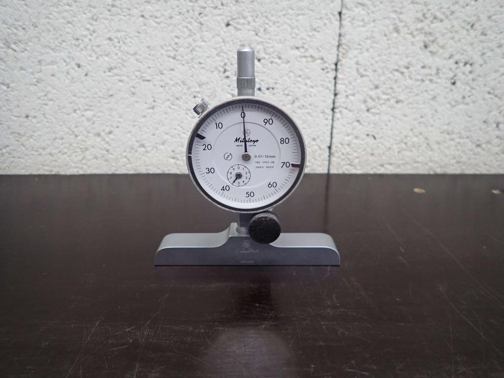 Mitutoyo diepte meeter met klok, 20-1, Sakado 1-Chome, Takatsu-ku, Kawasaki-shi, Kanagawa 213-8533, Japan, Mitutoyo Corporation (Japan)