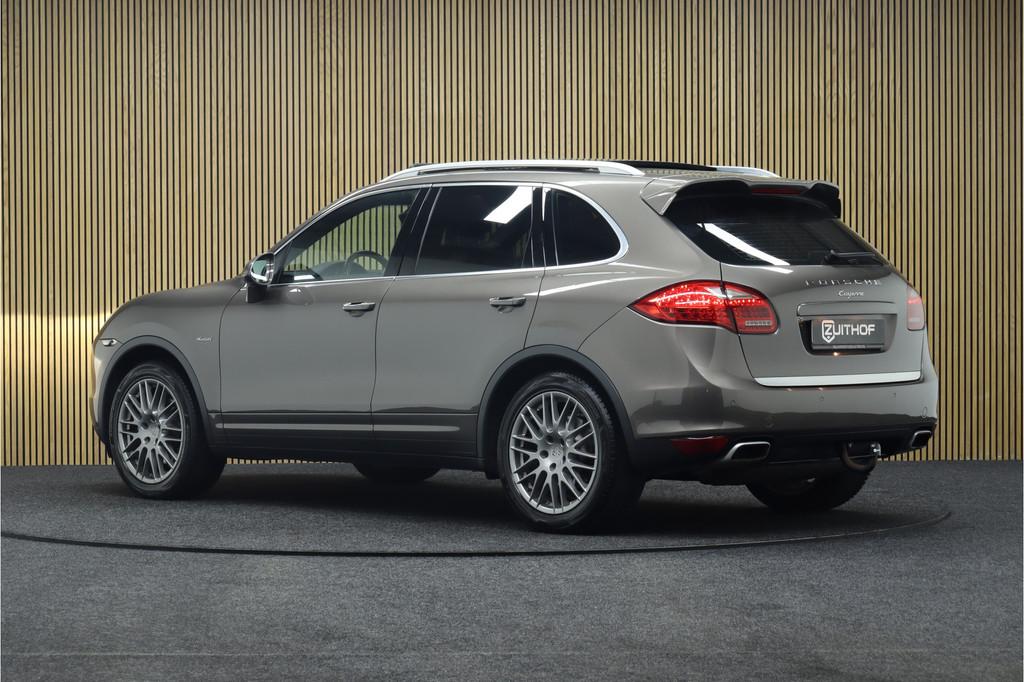 Porsche Cayenne 3.0 D Platinum Edition | Elek. Glazen Panora, Auto's, Porsche, Automaat, Gebruikt, Bruin, 255 €/maand