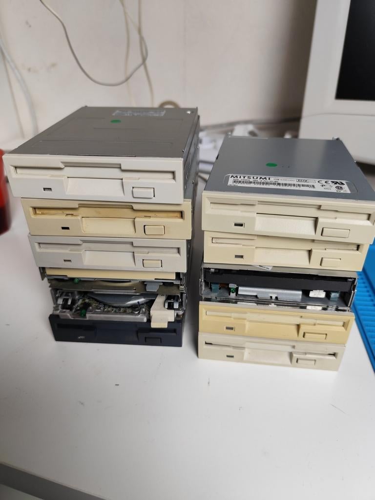 Floppy drives 3.5" getest en werkend, Computers en Software, Vintage Computers, Ophalen of Verzenden