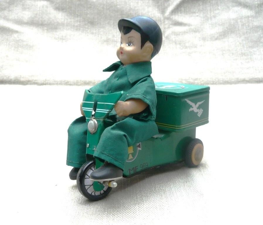 Postbode op driewieler bakfiets, China MF969, blik,., Ophalen of Verzenden