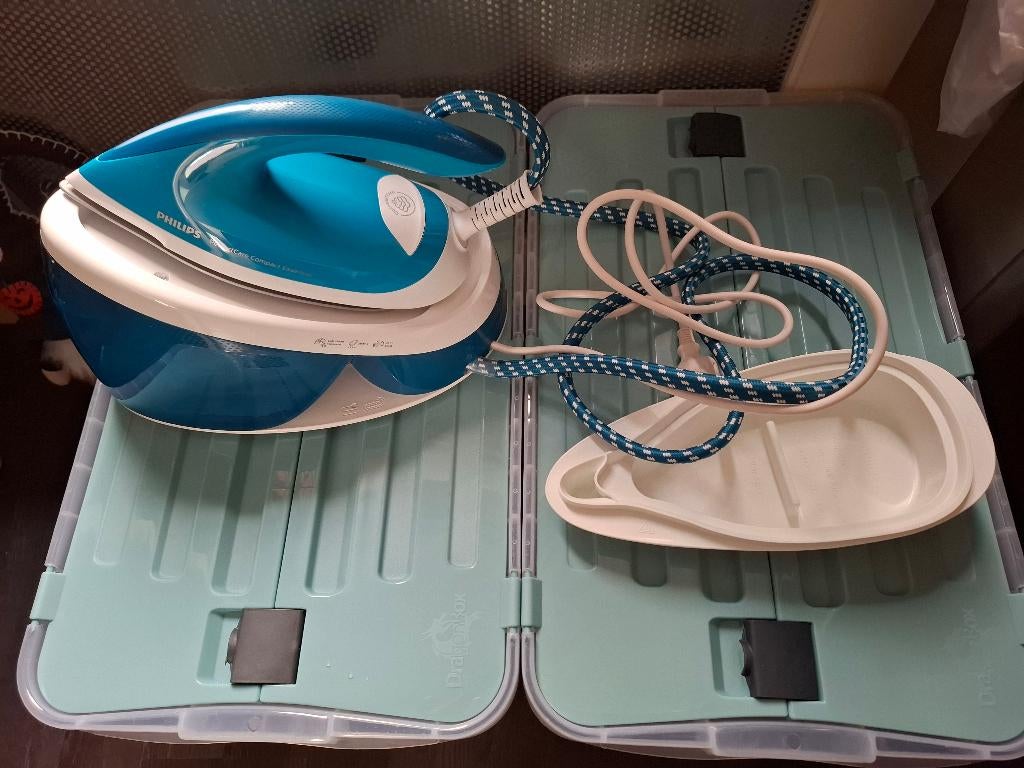 Philips Perfect Care Compact Essential bijna nieuw, Ophalen of Verzenden, Zo goed als nieuw, Strijkijzer met snoer