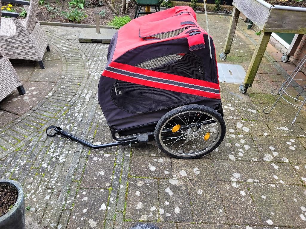 Hondenkar, Dieren en Toebehoren, Ophalen, Zo goed als nieuw