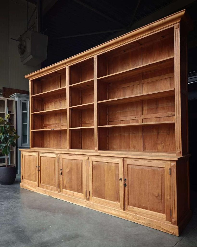 Blikvanger! Grote massief teakhouten bibliotheekkast #8109