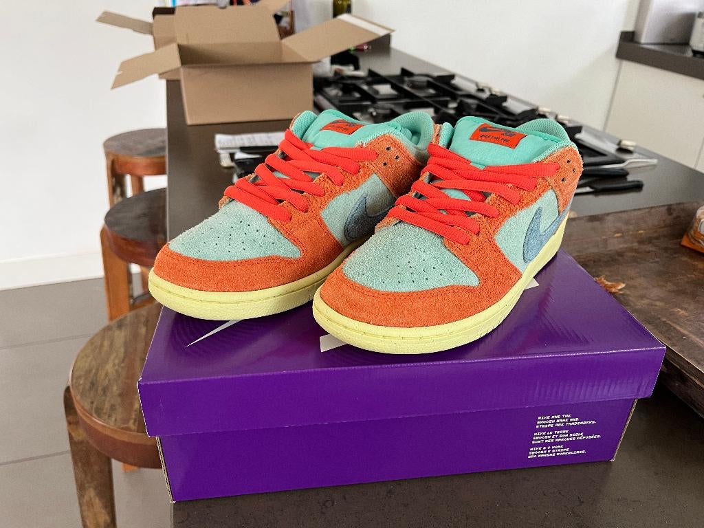 Nike SB Dunk Low Orange and Emerald Rise - 42, Kleding | Heren, Schoenen, Overige kleuren, Nike, Nieuw, Ophalen of Verzenden