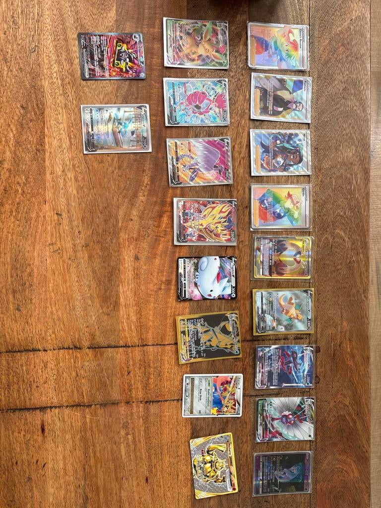 Pokémon Kaarten Collectie - Diverse Zeldzame Kaarten, Ophalen of Verzenden, Zo goed als nieuw, Meerdere kaarten