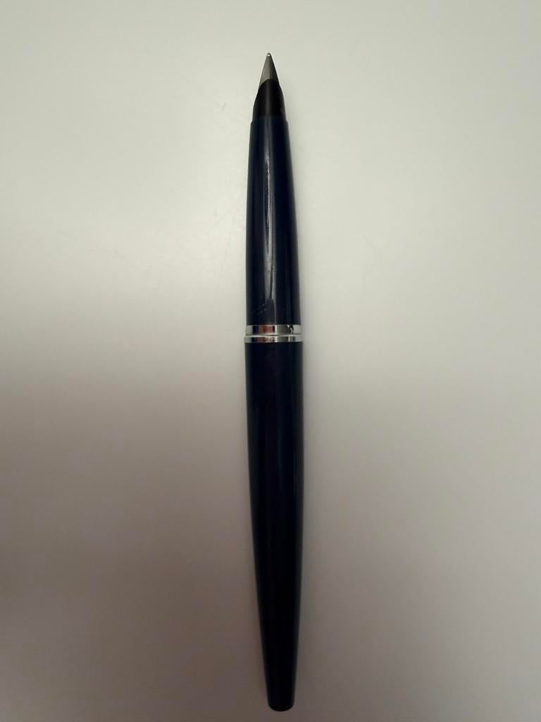 Parker 45 vulpen blauw/staal, Verzamelen, Pennenverzamelingen, Ophalen of Verzenden, Gebruikt, Vulpen, Parker