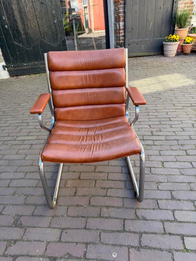 Vintage fauteuil skai leer jaren '70 - Chroom frame, Huis en Inrichting, Fauteuils, Gebruikt, Metaal, 50 tot 75 cm, Minder dan 75 cm