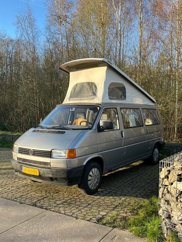 Volkswagen T4 Camper 1994 (gereviseerde motor 230.000km), Auto's, Voorwielaandrijving, Stof, 4 cilinders, Origineel Nederlands