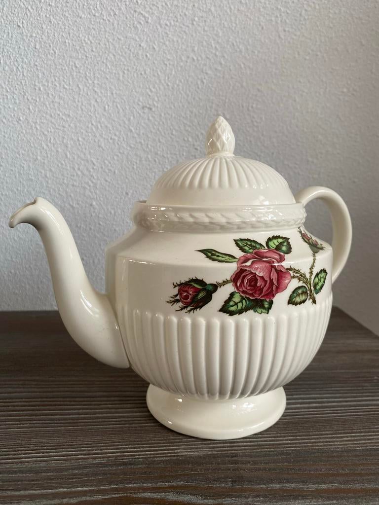 Wedgwood theepot met rozen, Antiek en Kunst, Ophalen of Verzenden
