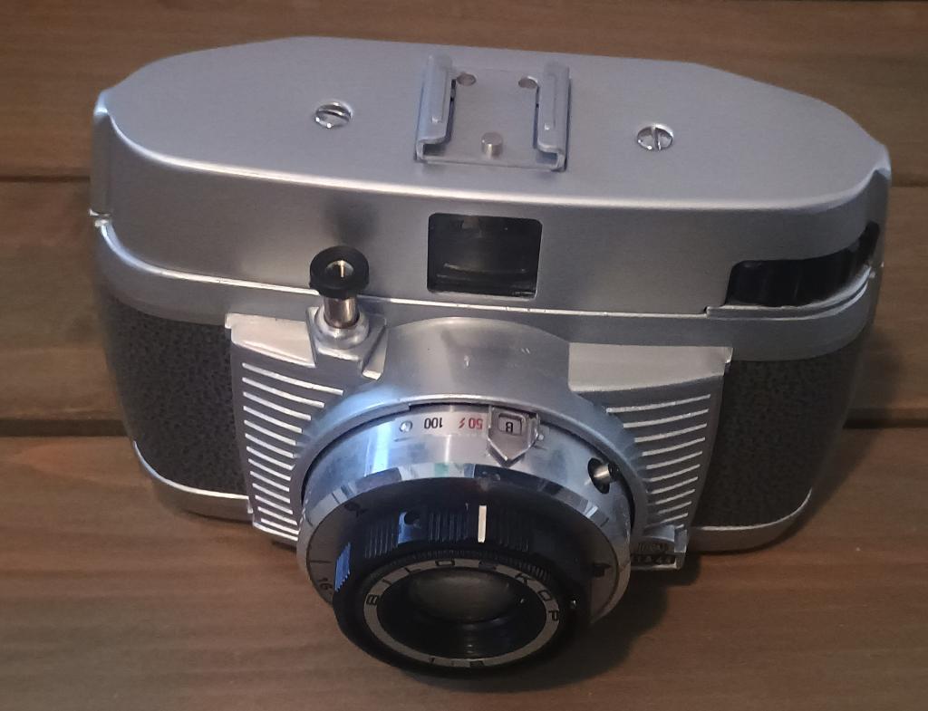 Bilora Bella 44 kamera fototoestel camera nieuw, uit 1962, Audio, Tv en Foto, Fotocamera's Analoog, Ophalen of Verzenden, Nieuw