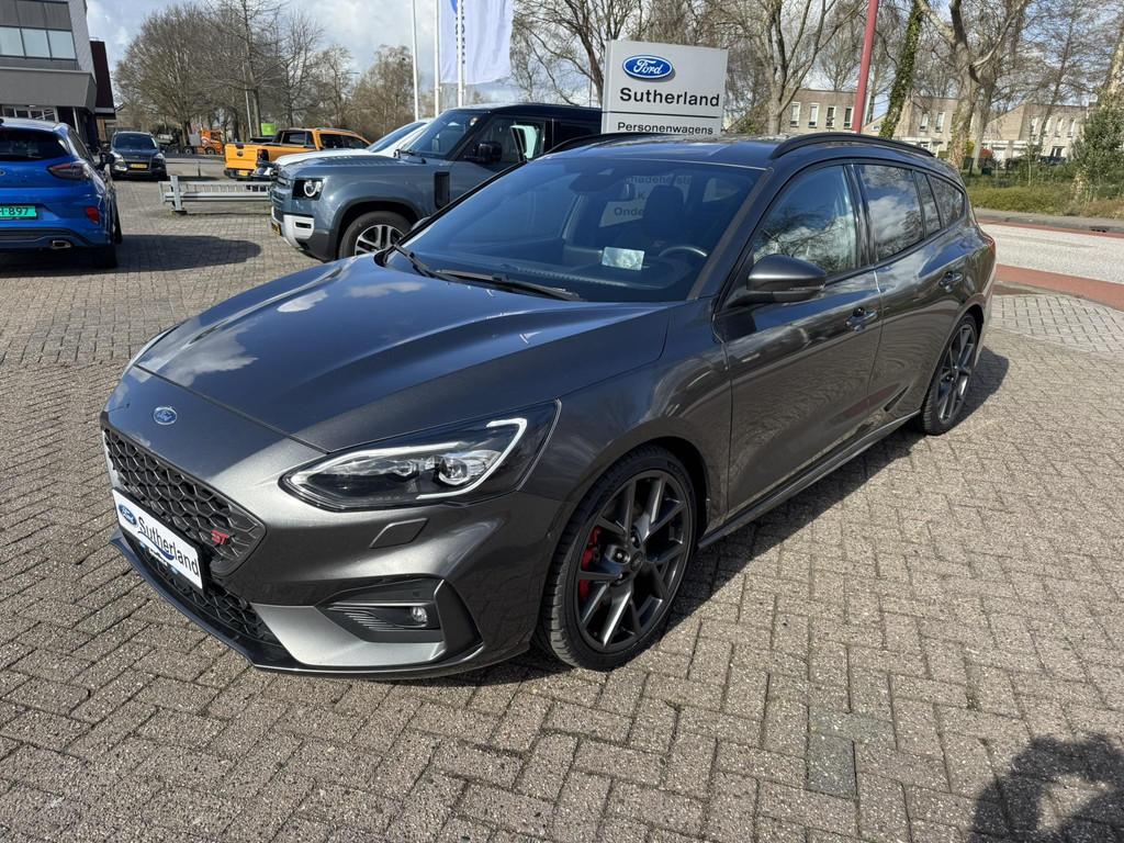 Ford Focus Wagon 2.3 EcoBoost ST-3 280pk | Adaptieve cruise, Auto's, Gebruikt, 4 cilinders, Leder en Stof, 2300 cc