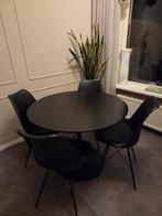 Ronde eettafel met 4 zwarte stoelen, Huis en Inrichting, Tafels | Eettafels, Ophalen, Gebruikt, Overige houtsoorten, Rond