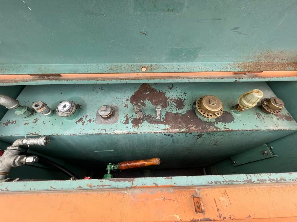 Dieseltank brandstoftank IBC tank 3000 liter, Ophalen