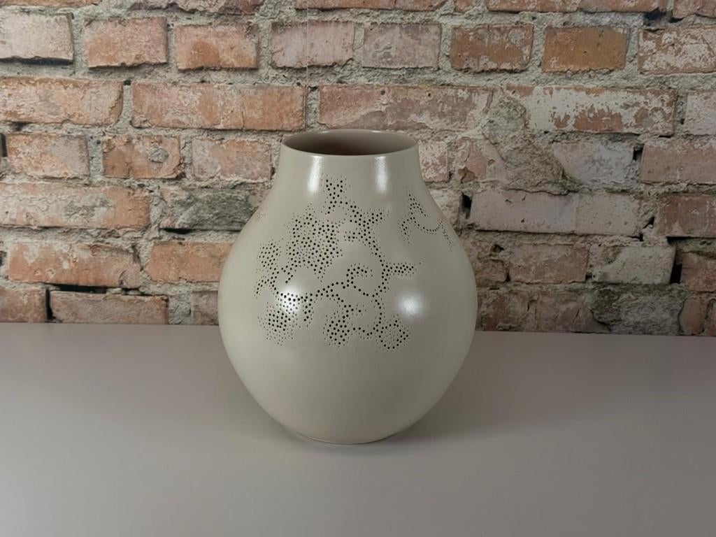 Hella Jongerius IKEA Vaas bij TheReSales, Ophalen, Wit, Aardewerk of Porselein, Zo goed als nieuw