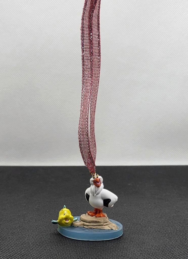 Disney Jutter en Botje kerst ornament hanger kerstbal, Ophalen of Verzenden, Pocahontas of Kl. Zeemeermin, Nieuw