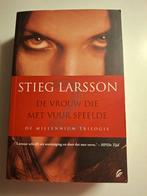 De vrouw die met vuur speelde - Stieg Larsson, Boeken, Ophalen of Verzenden, Gelezen, Stieg Larsson